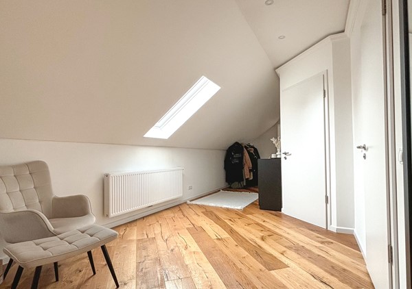 PHOTO-2026-04-05-17-07-38 4.jpg